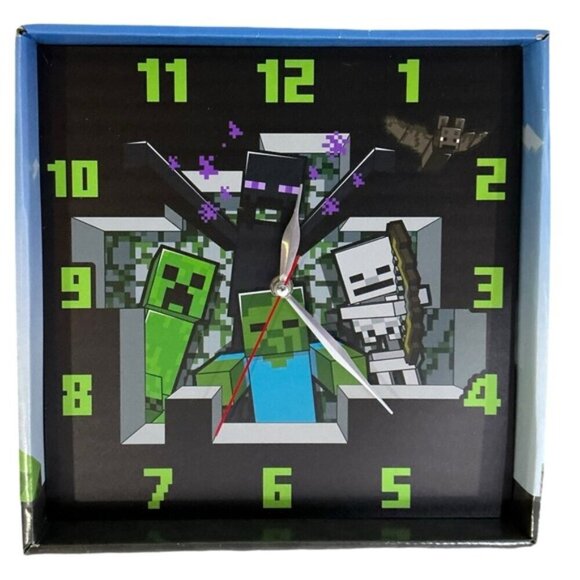 Minecraft Wall Clock Block Creeper Analog Quartz Battery Operated 11 in NEW NIB - Picture 16 of 16